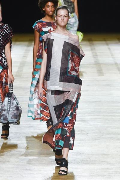 Look 39
